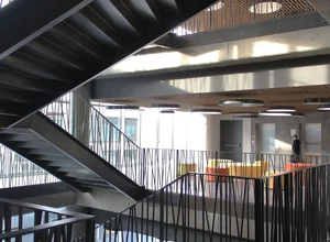 MEF Üniversitesi yös