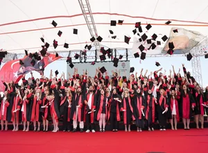 Demiroğlu Bilim Üniversitesi yabancı öğrenci