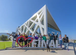 Final International University TYÖS