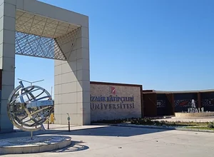 İzmir Katip Çelebi Üniversitesi Doktora